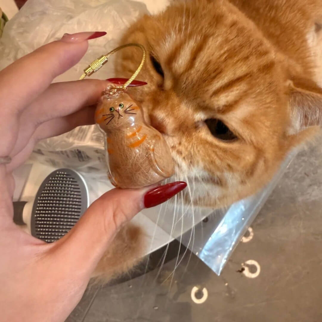 Pawrtrait™ Pet Hair Keepsake Keychain