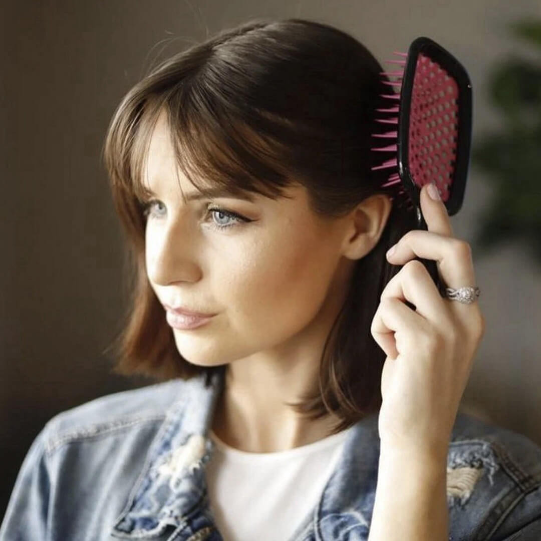 GlideKnot™ Detangling Brush